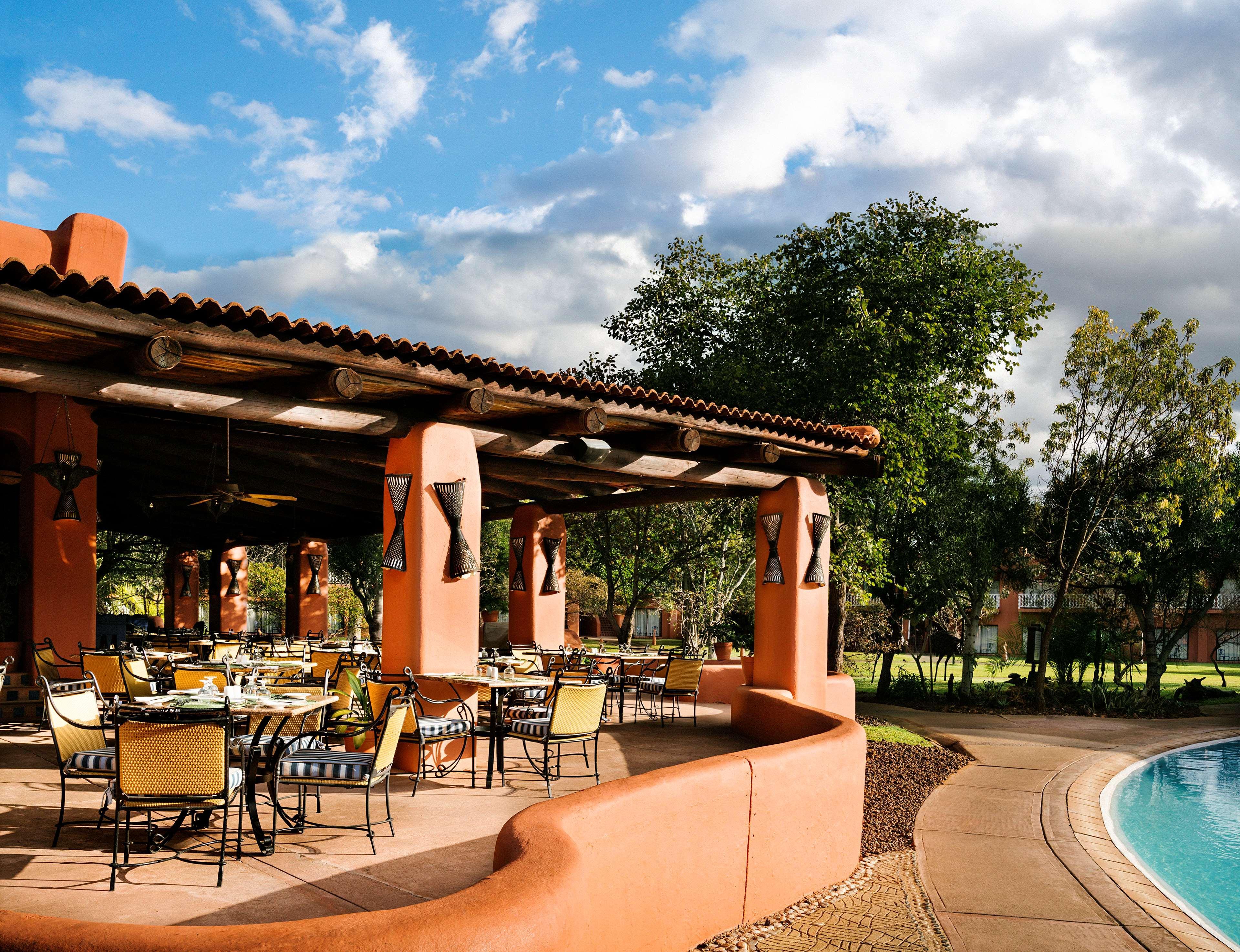 Avani Victoria Falls Resort Livingstone Buitenkant foto